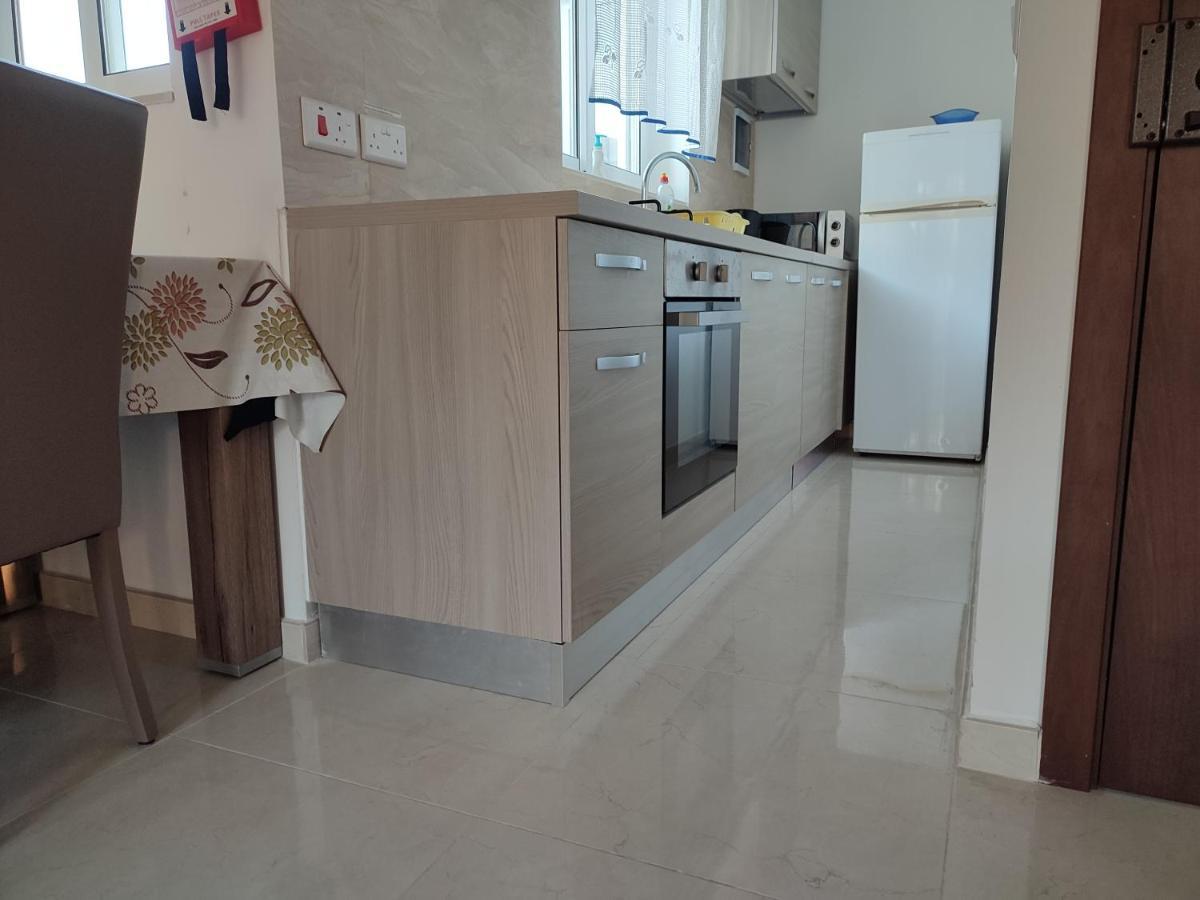 One Bed Room Apartment With Terrace Марсаскала Екстериор снимка