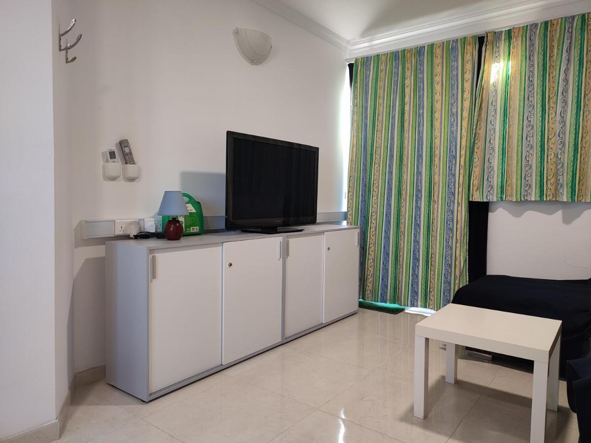 One Bed Room Apartment With Terrace Марсаскала Екстериор снимка