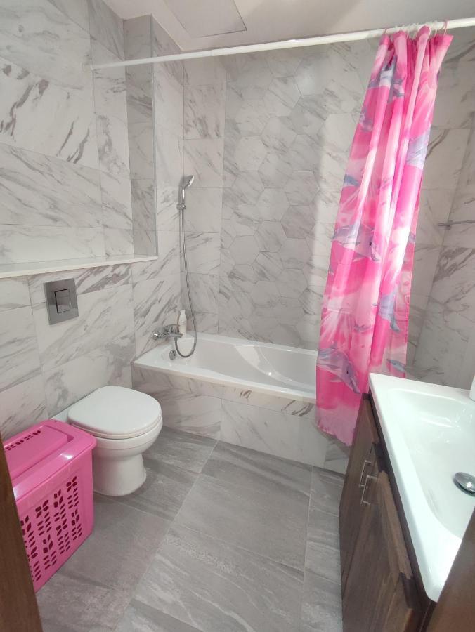 One Bed Room Apartment With Terrace Марсаскала Екстериор снимка